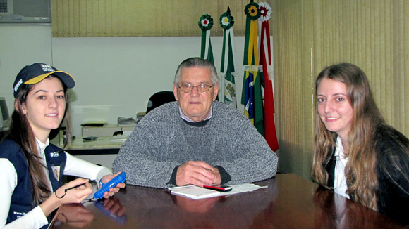 Recenseadora Daniela, Prefeito Zenor e Agente Censitária Municipal Bárbara Recenseadora Daniela, Prefeito Zenor e Agente Censitária Municipal Bárbara